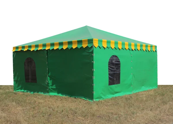 Gröna mycket stora tältet i fältet — Stockfoto