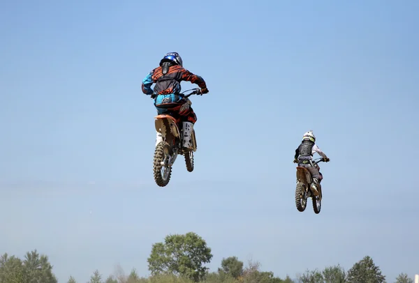 Arsenjev, Rusland - 30 Aug: Rider neemt deel aan de ronde van t — Stockfoto