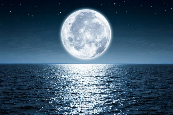 Gros plan d'une pleine lune — Photo