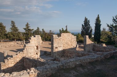 Kıbrıs Yunanistan kalelerindendir harabe