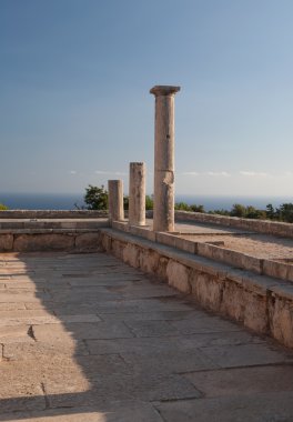 Kıbrıs Yunanistan kalelerindendir harabe