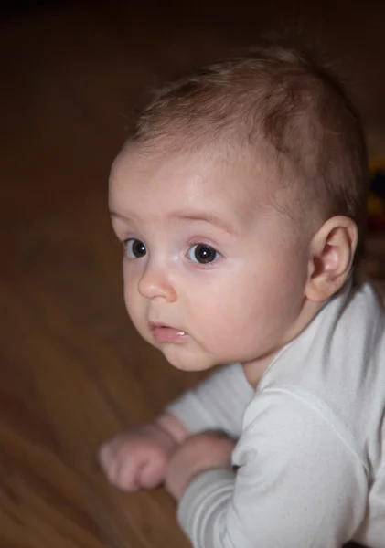 Vrij kleine babyjongen — Stockfoto