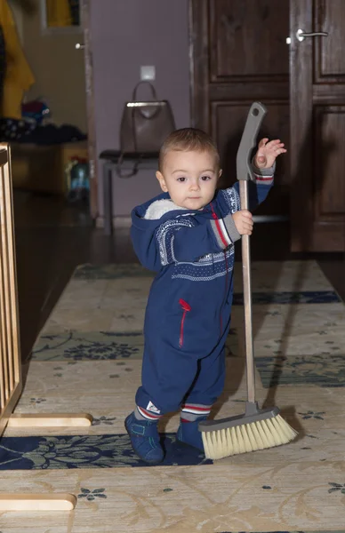 Bastante pequeño bebé niño —  Fotos de Stock