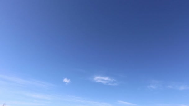 Nubes cielo de movimiento rápido — Vídeos de Stock