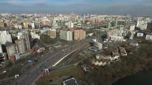 Vista aérea de Moscú, distrito de Shchukino, Rusia — Vídeo de stock