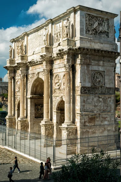 O Arco de Constantino em Roma — Fotografia de Stock