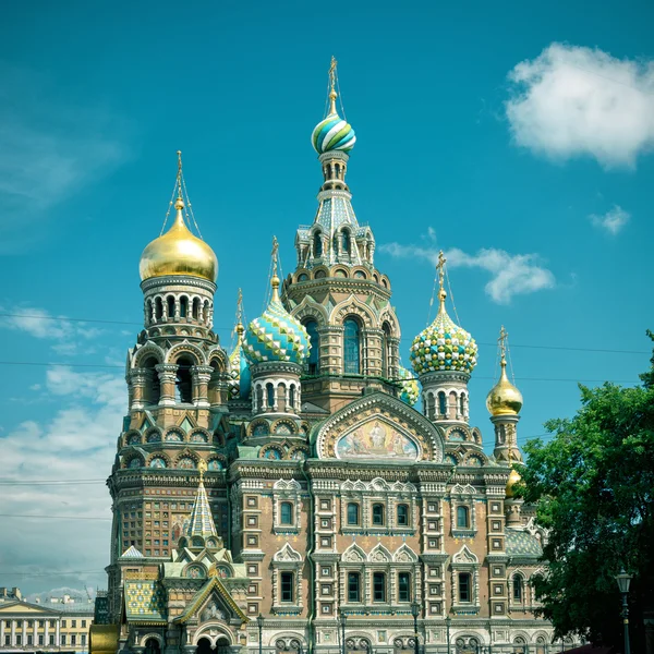 Kyrkan av Frälsaren på utspillt blod, Sankt petersburg — Stockfoto