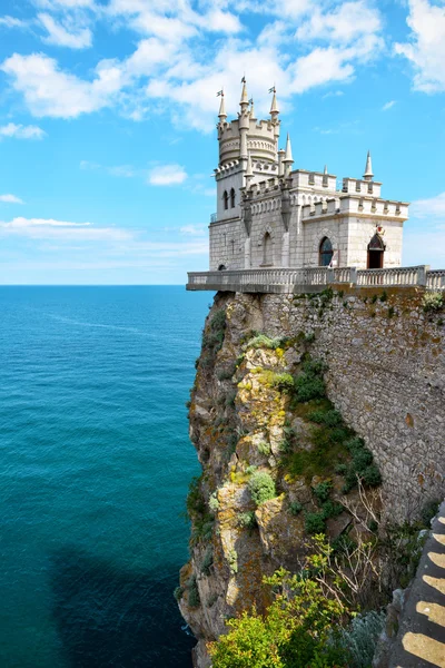 Słynny Zamek Swallow's Nest na skale na Krymie — Zdjęcie stockowe