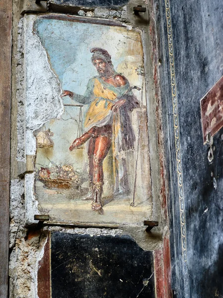 Antiguo fresco que representa al dios Priapus en Pompeya, Italia —  Fotos de Stock