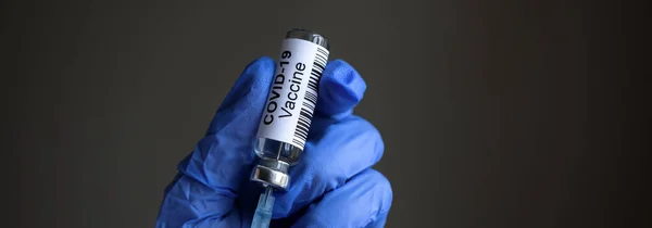 Covid Impfstoff Den Händen Des Arztes Rundblick Auf Spritze Und — Stockfoto
