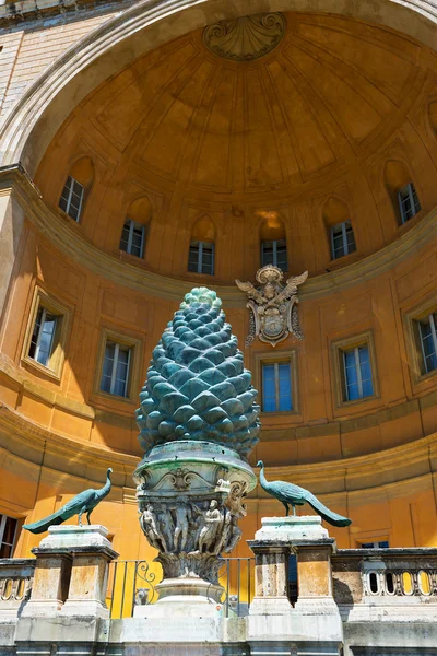 The Fontana della Pigna in Vatican, Rome — Stock Photo, Image