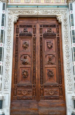 basilica of santa croce, florence girişi