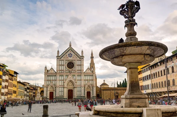 Basílica de Santa Croce en Florencia, Italia — Foto de Stock