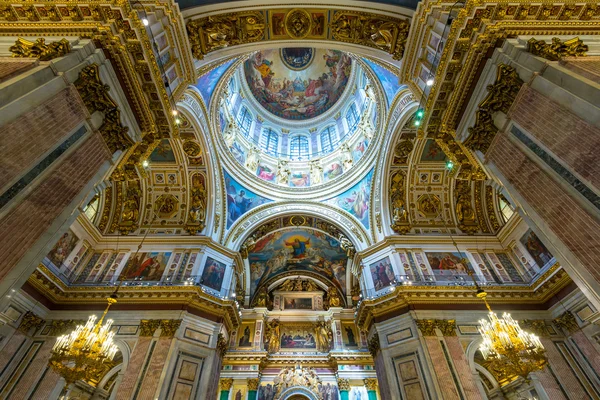 Intérieur de la cathédrale Saint-Isaac à Saint-Pétersbourg — Photo