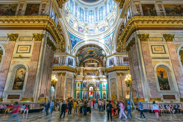 Interiér chrámu svatého Izáka v Saint Petersburgu, Russi — Stock fotografie