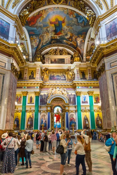 Intérieur de la cathédrale Saint-Isaac à Saint-Pétersbourg, Russie — Photo