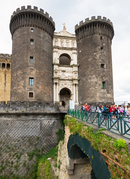 Het Castel Nuovo in Napels, Italië — Stockfoto