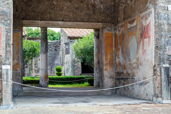 Ruínas de uma casa em Pompeia, Italia — Fotografia de Stock