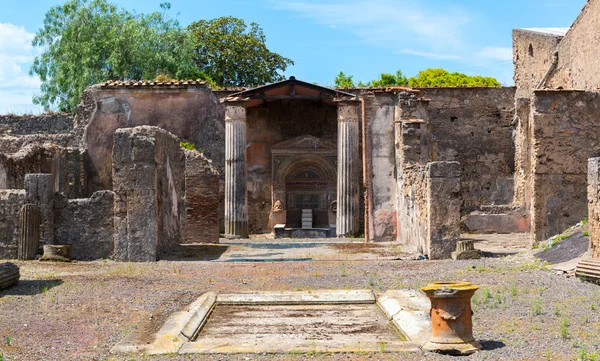 Ruiny dům v Pompejích, Itálie — Stock fotografie