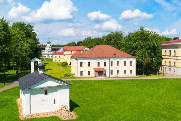 Dentro del Kremlin en Novgorod el Grande —  Fotos de Stock