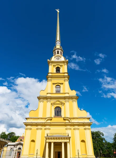 Peter and Paul Cathedral in Saint Petersburg — Stock Photo, Image