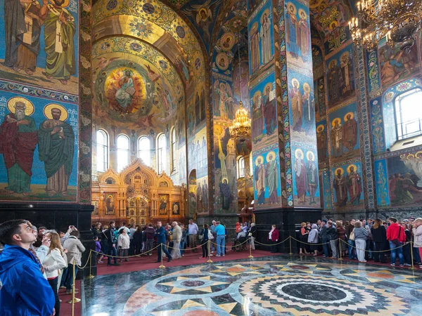 Interiör av kyrkan av Frälsaren på utspillt blod, St Petersburg — Stockfoto