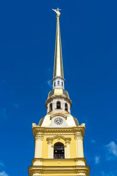 Peter och Pauls katedral i Sankt Petersburg — Stockfoto