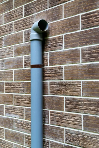 Стіна будинку з вентиляційною трубкою — стокове фото