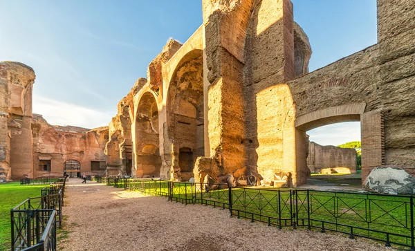 로마에 Caracalla의 목욕의 유적 — 스톡 사진