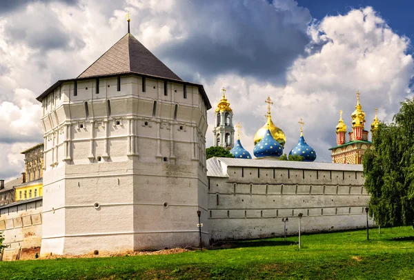 Trindade Sérgio Lavra em Sergiyev Posad perto de Moscou — Fotografia de Stock