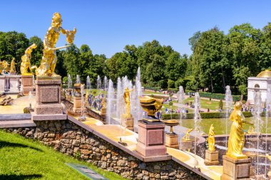 peterhof büyük çağlayan