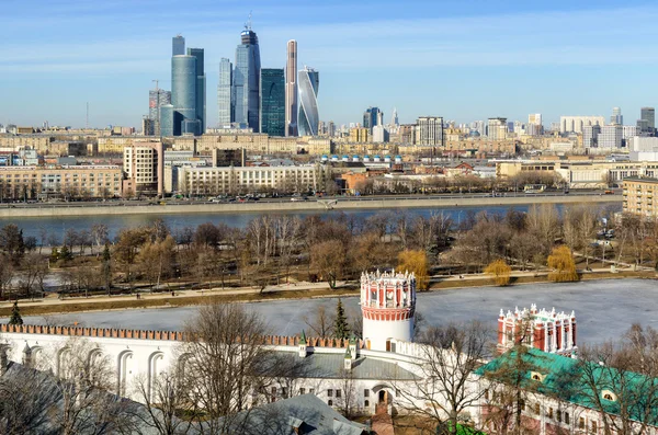 Novodevichy 수도원에서 모스크바의 보기 — 스톡 사진