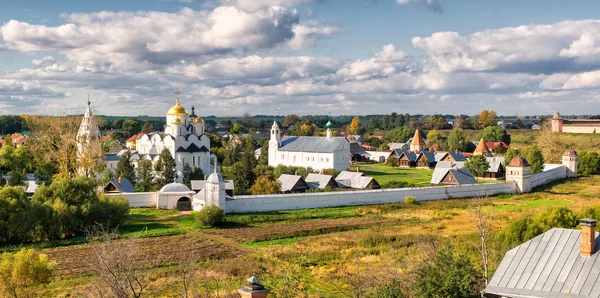 Pokrovsky klášter v Suzdalu, Rusko — Stock fotografie