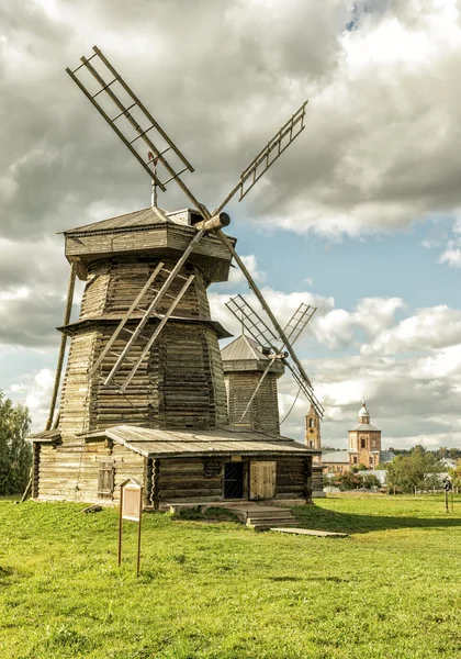 Vecchi mulini a Suzdal, Russia — Foto Stock