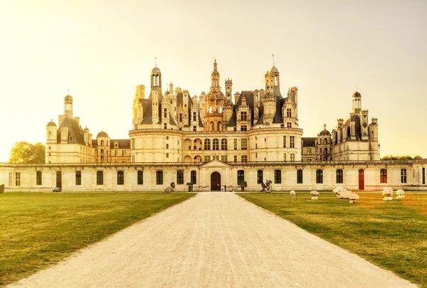 O castelo real de Chambord, castelo na França — Fotografia de Stock