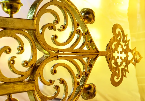 Reconstruction of a gilded cross on the top of church — Stock Photo, Image