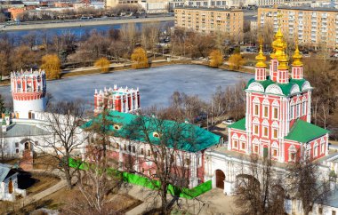 Moskova 'daki Novodevichy Manastırı