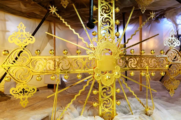 Reconstruction of a gilded cross on the top of church — Stock Photo, Image