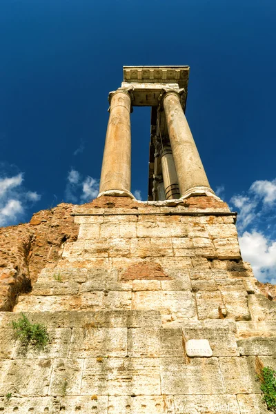 Templo de Saturno en el Foro Romano de Roma — Foto de Stock