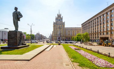 Zafer Meydanı (Triumfalnaya olan), Moskova