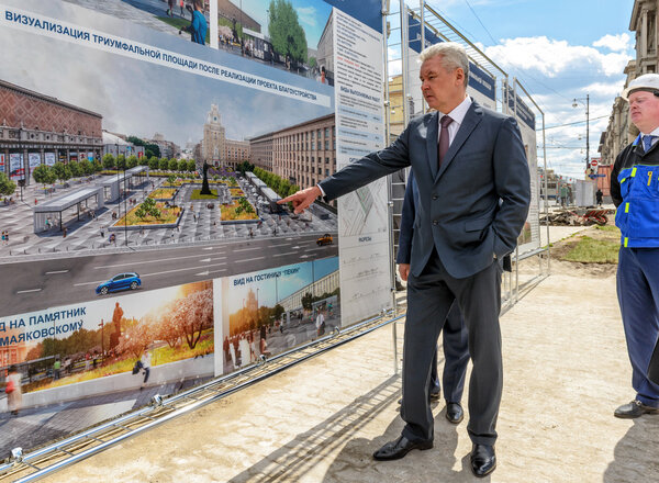 Moscow Mayor S. Sobyanin visits the Triumph Square during its re