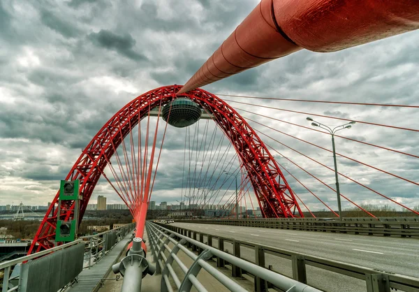 莫斯科河，莫斯科的 Zhivopisny 大桥 — 图库照片