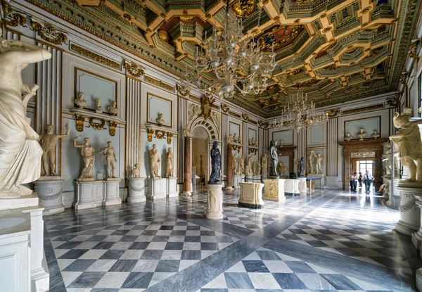 One of the halls of the Capitoline Museum in Rome — Zdjęcie stockowe