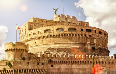 Roma'daki Castel Sant Angelo (Kutsal Meleğin Kalesi)