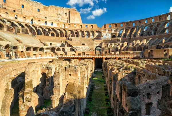 Rome, イタリアの競技場コロッセオ (コロシアム) — ストック写真