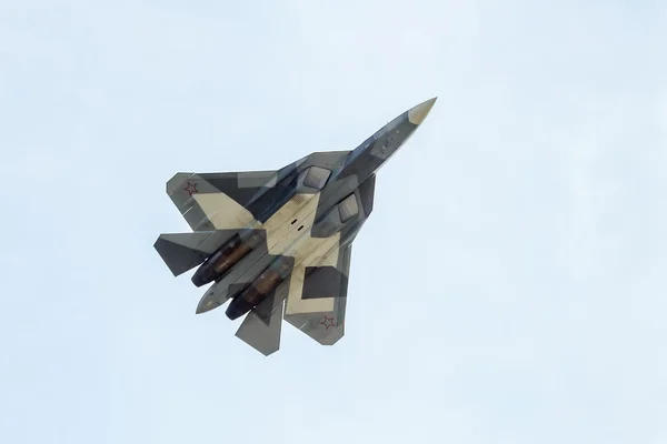 Nová ruská stíhací T-50 (Pak Fa Suchoj) — Stock fotografie