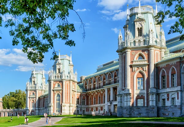 Grand palace Kateřina Veliká v Tsaritsyno, Moskva — Stock fotografie