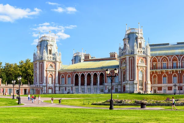 Grand palace av Katarina stort i Tsaritsyno, Moskva — Stockfoto