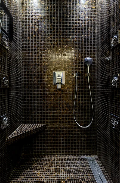 A szálloda modern zuhanyzó — Stock Fotó