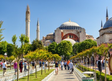 turist yürümek Ayasofya sophia İstanbul, Türkiye